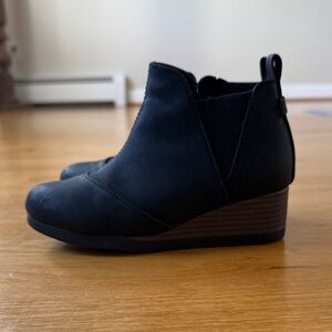 TOMS Black Wedge Boots for Girls